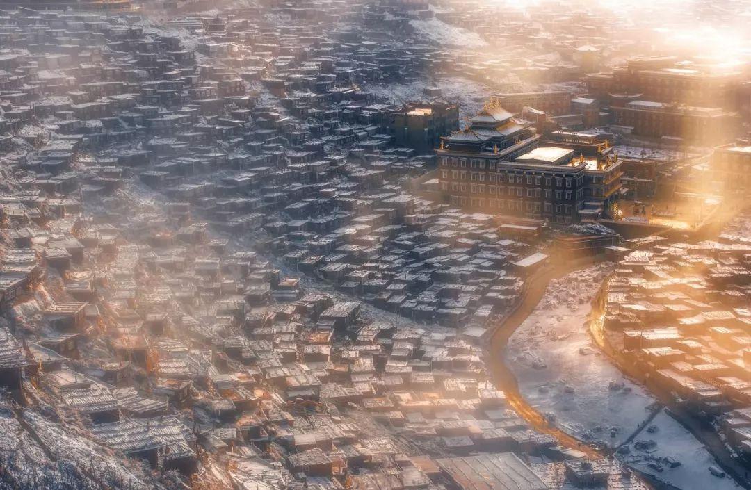 逃离违建房屋7